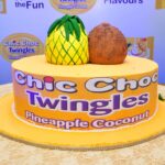 custom cake for twingles pineapple & coconut